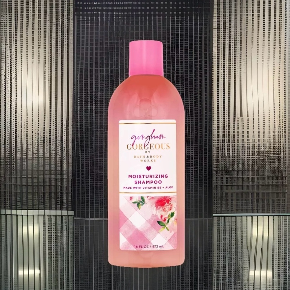 Bath & Body Works Moisturizing Shampoo- Gingham Gorgeous (16 fl oz)